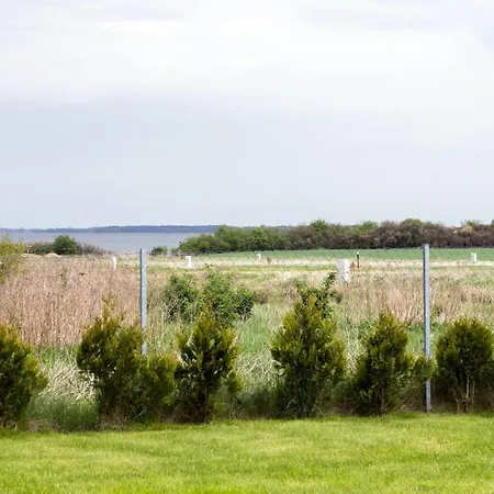 Holiday Houses By Renters Holiday home Miedzywodzie