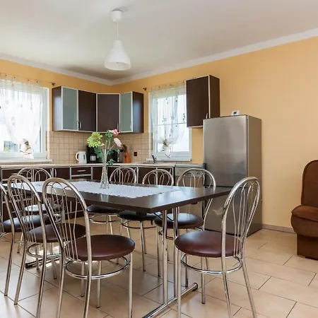 Holiday Houses By Renters Holiday home Miedzywodzie