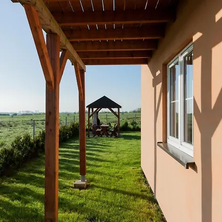 Holiday Houses By Renters Holiday home Miedzywodzie