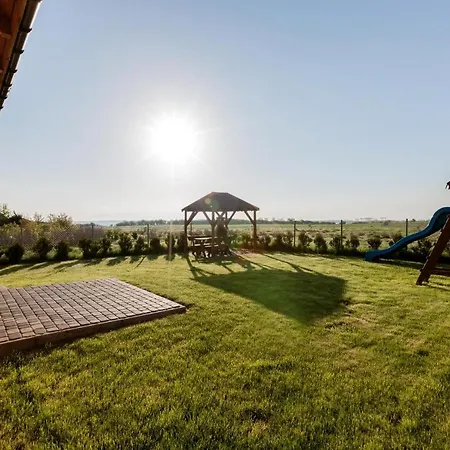 Holiday Houses By Renters Holiday home Miedzywodzie