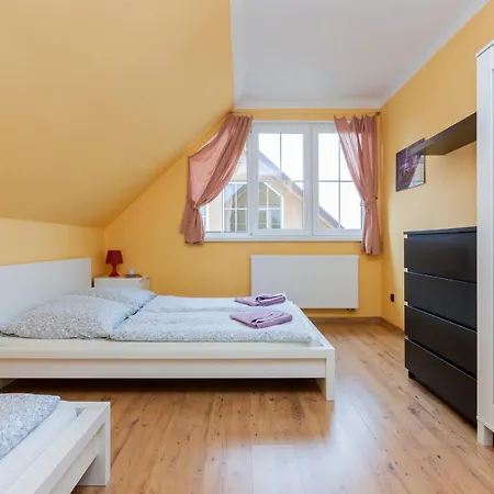 Holiday Houses By Renters Holiday home Miedzywodzie